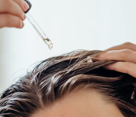 Castor Oil For Postpartum Hair Issues